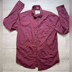 Hollister Men's Deep Red Casual Shirt